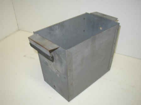 Metal Coin Box (Item #7) (5 5/8in Wide / 7 3/4in Tall / 9in Deep) $23.99
